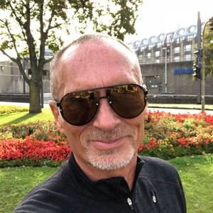 Meet your Posher, Michael